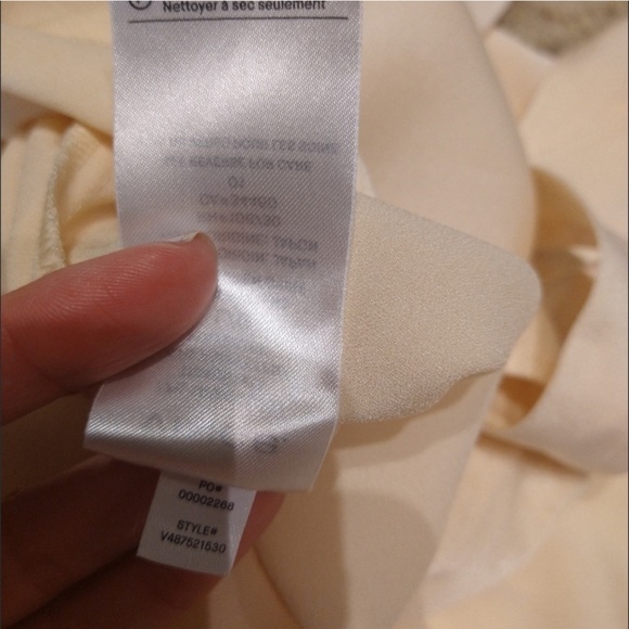 Vince Women’s Cross Front Jumpsuit Cream Size L Blouse One Piece V Neck - Picture 9 of 13